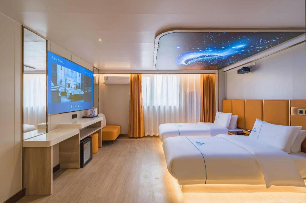 Dequan Luxury Hotel (Chaoyang High speed Railway Station Shilibao Subway Station Branch) 14/50