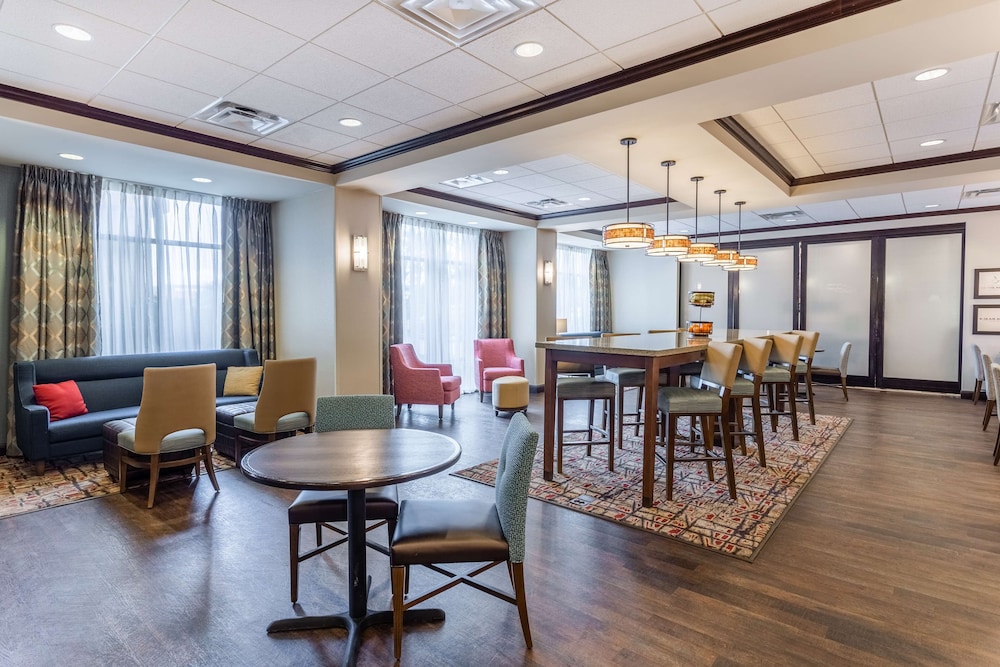 Hampton Inn Minneapolis Shakopee 27/33