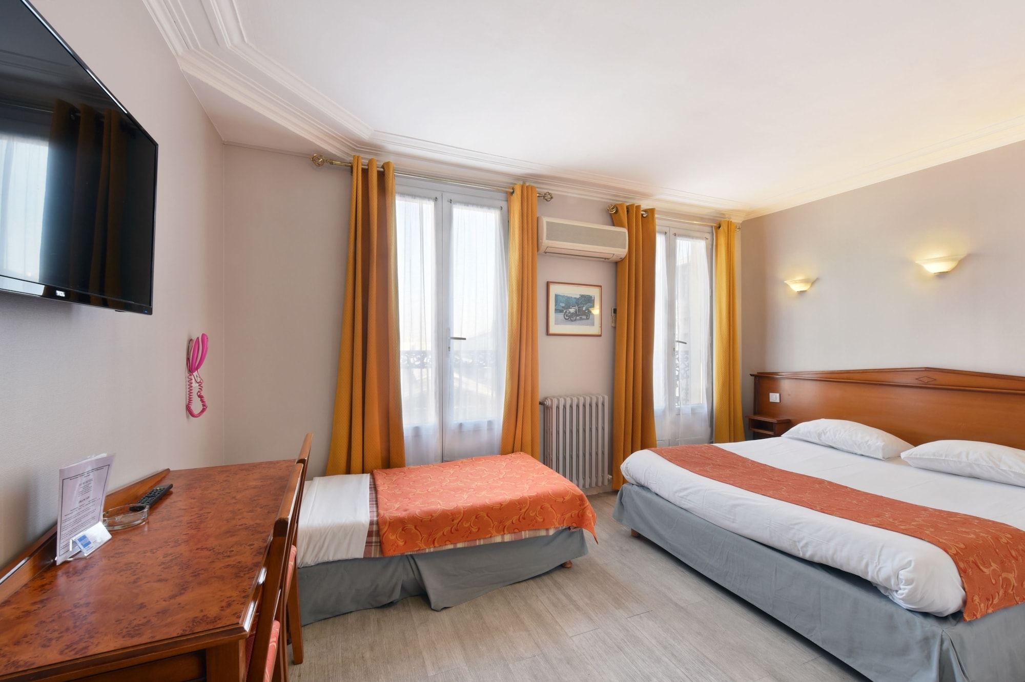 ROOM, TRIPLE