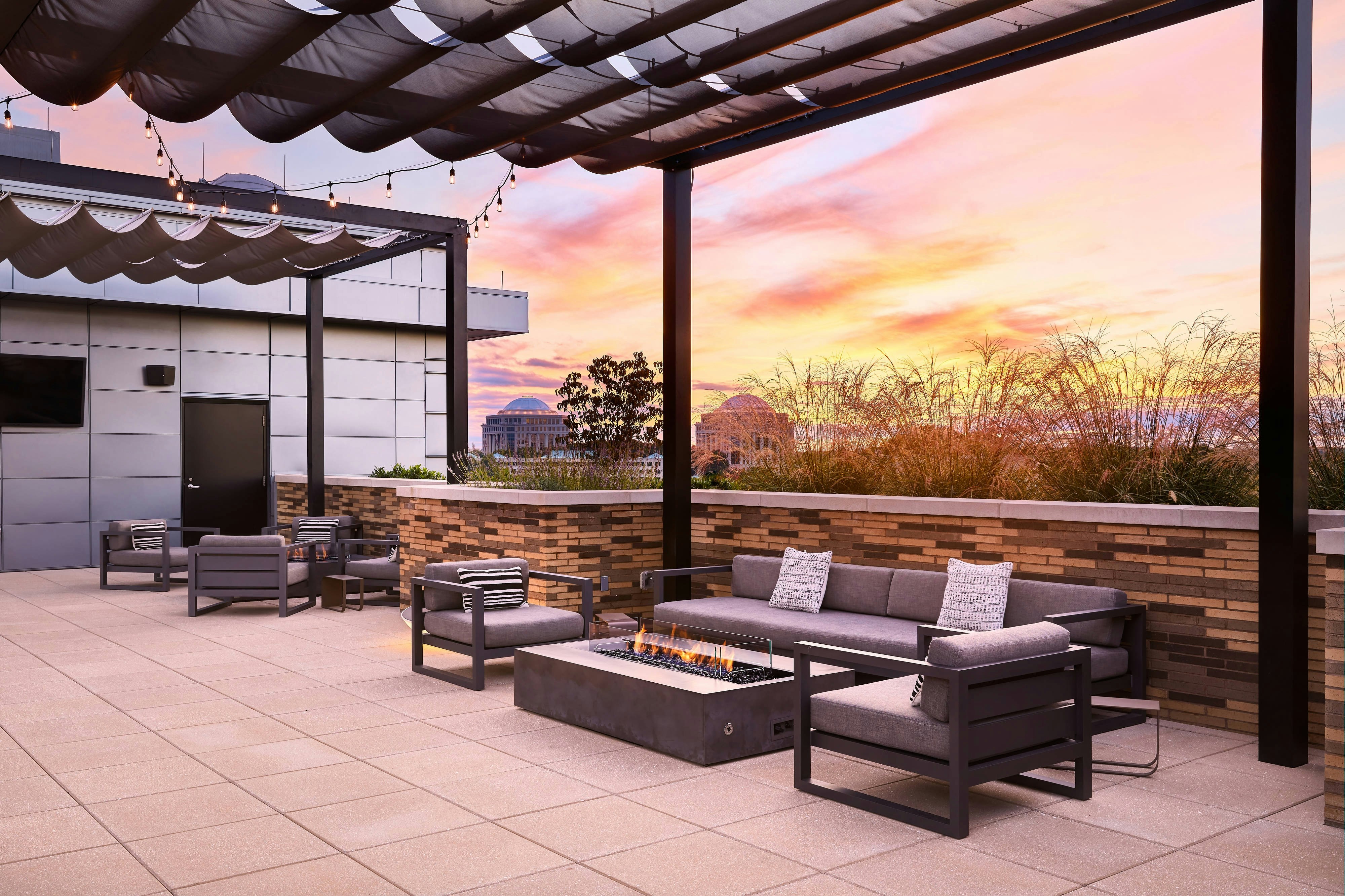 AC Hotel by Marriott Charlotte SouthPark 33/57