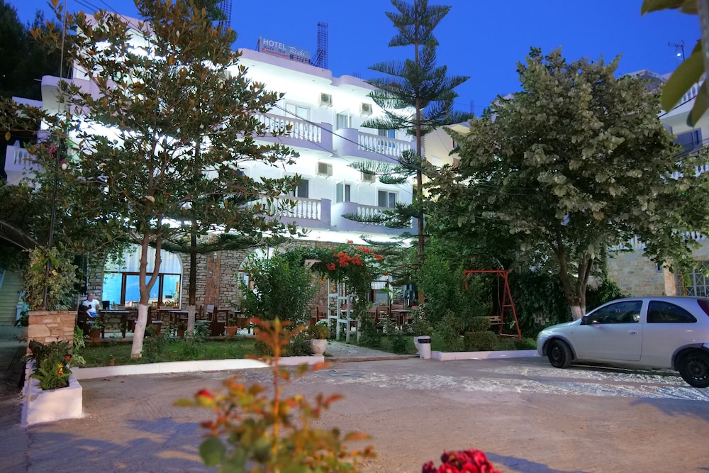 Hotel Rixhi 61/69