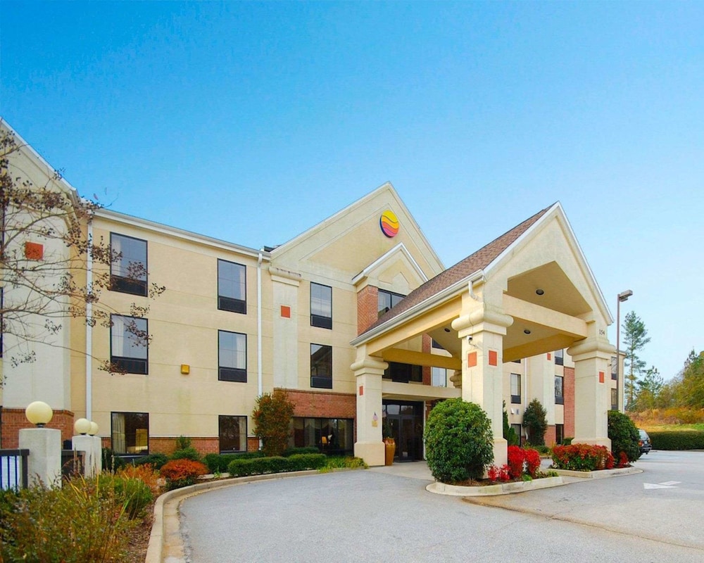 Comfort Inn and Suites at I-85 1/49