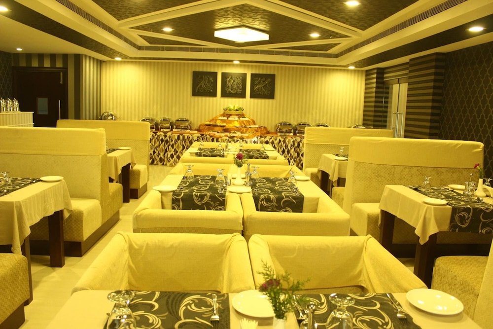 Abaam Hotel 13/30