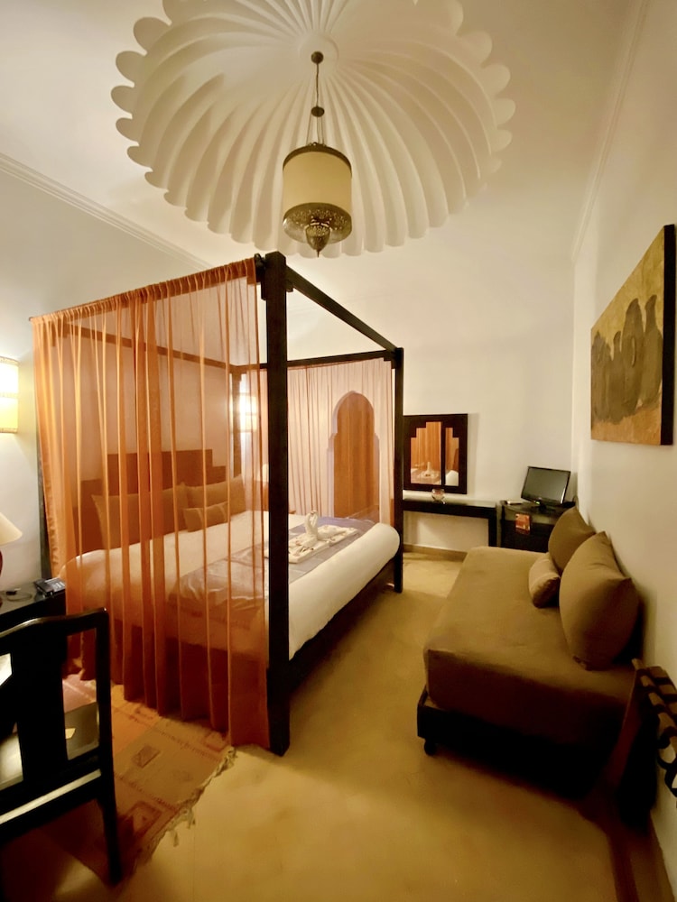 Riad Bahia Salam 40/52