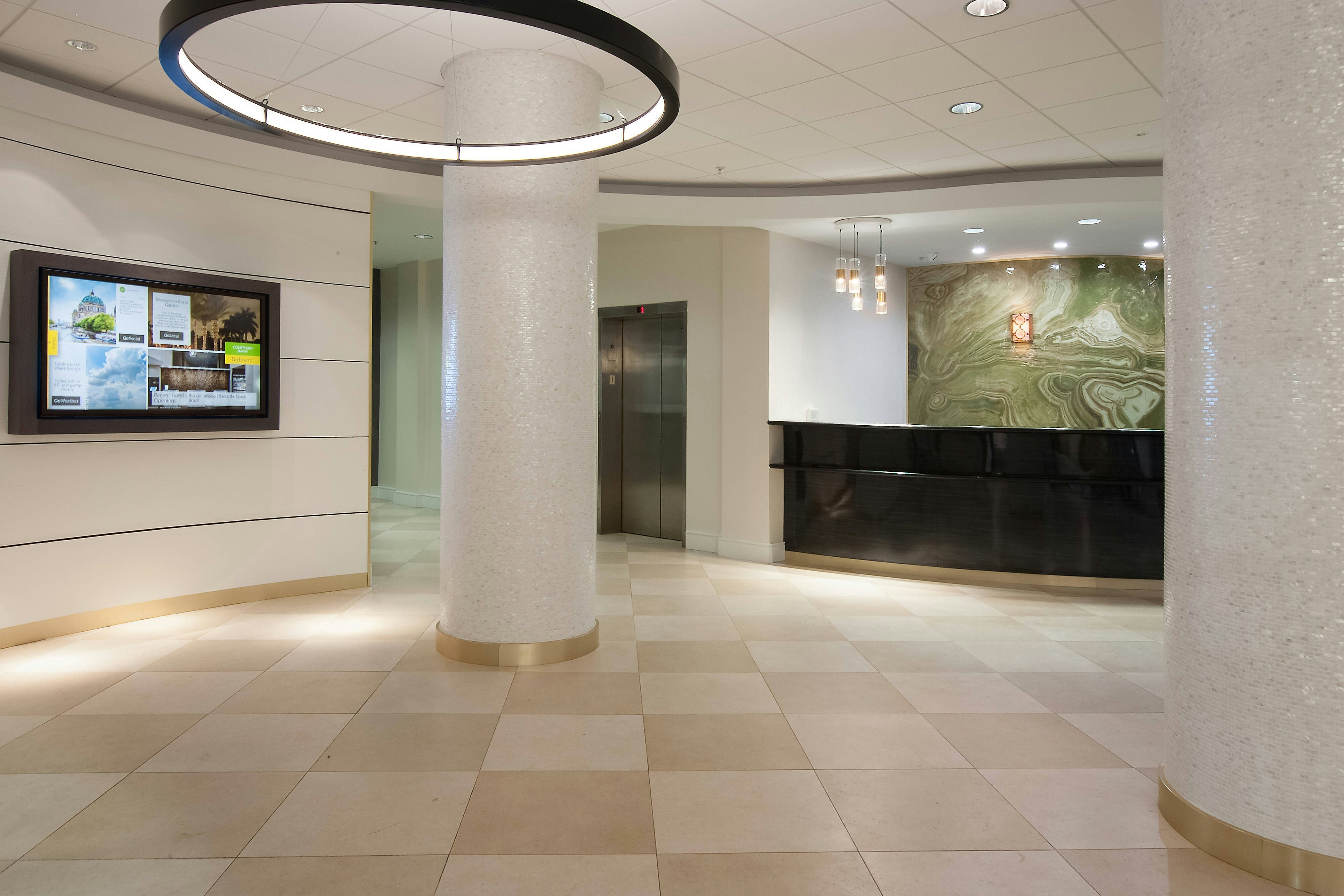 Courtyard By Marriott Miami Coral Gables 2/19