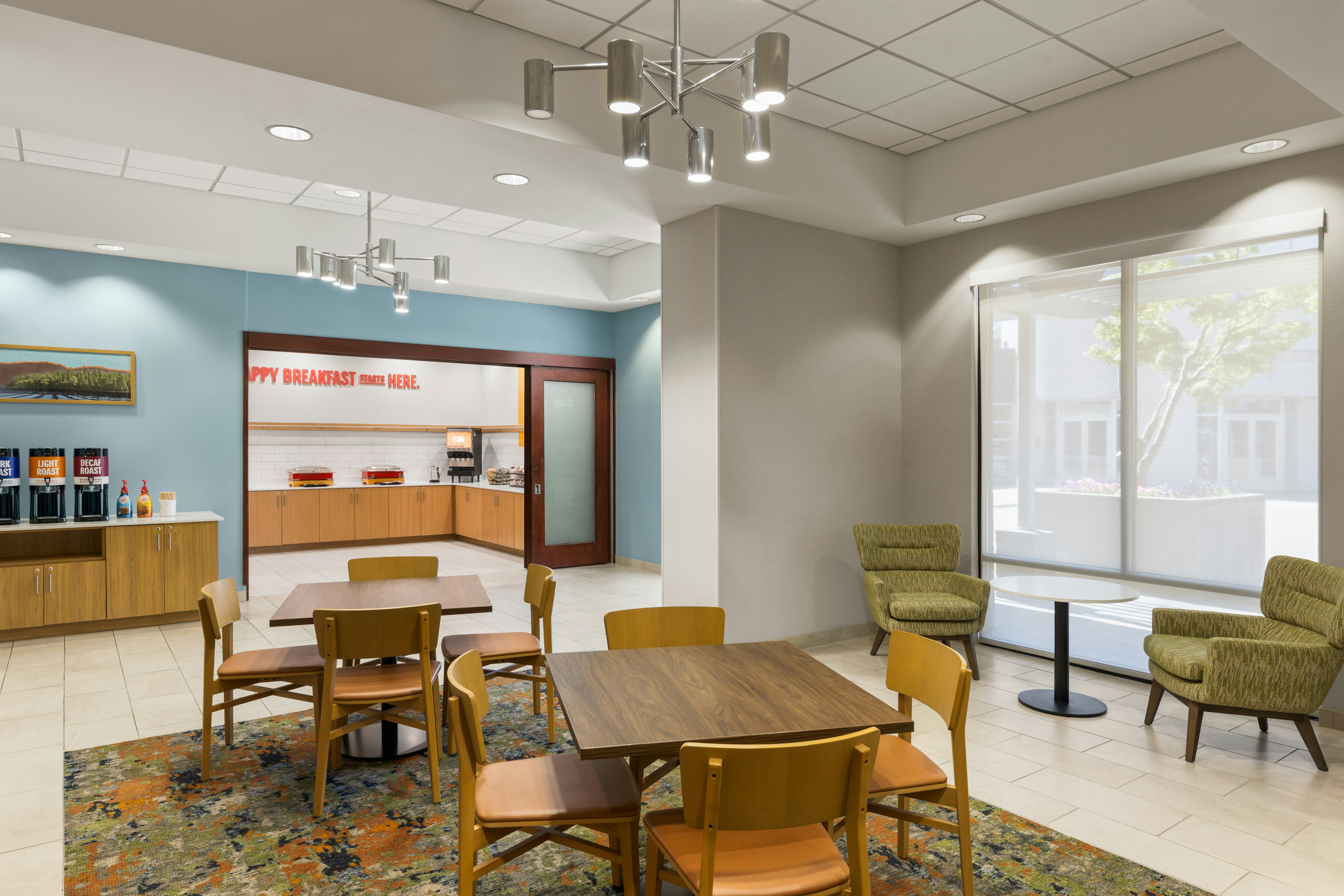 Hampton Inn Suites Bremerton 37/57