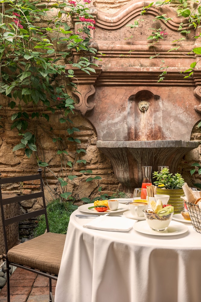 El Convento Boutique Hotel 45/66