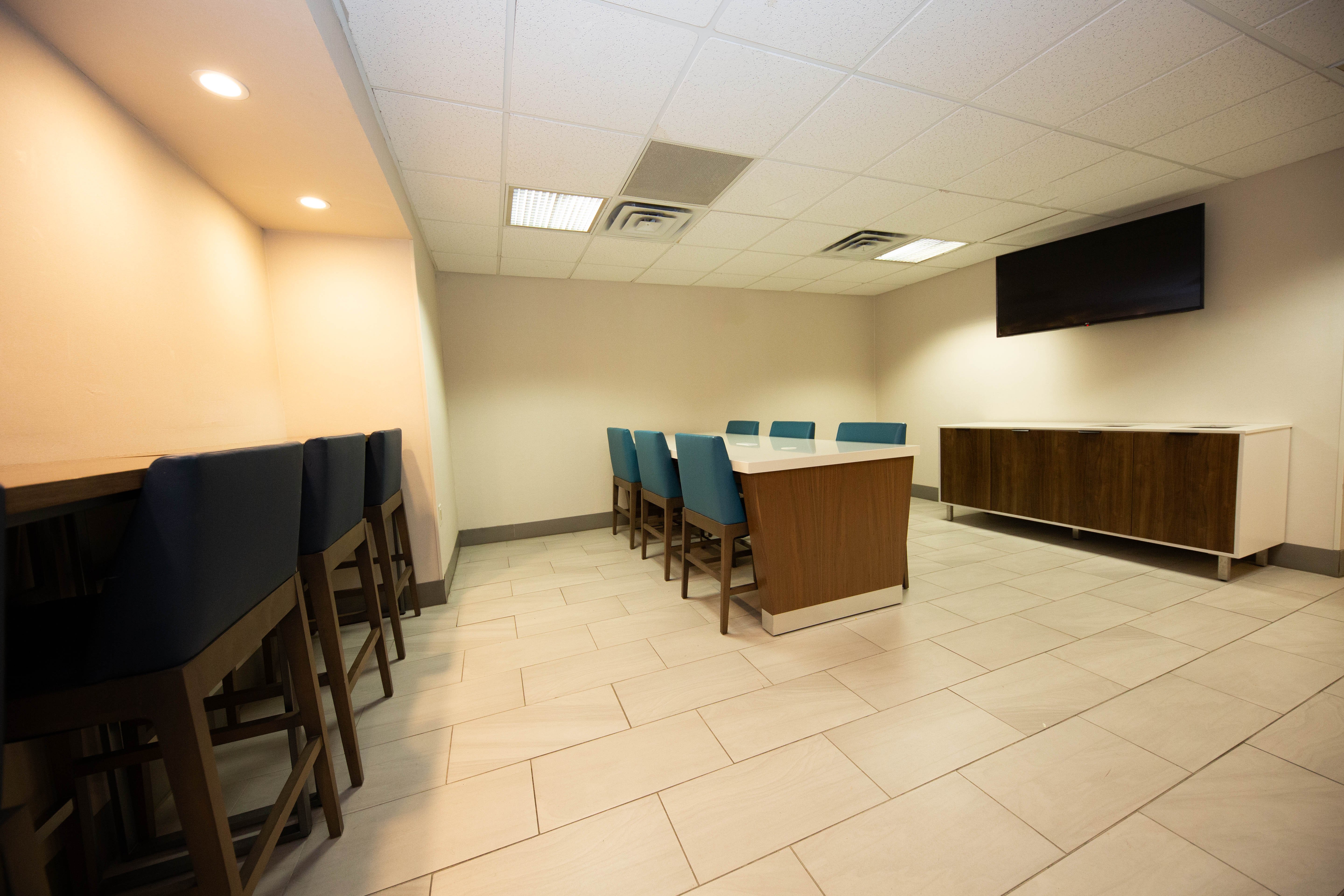 Holiday Inn Express Hotel Suites Canyon 58/67