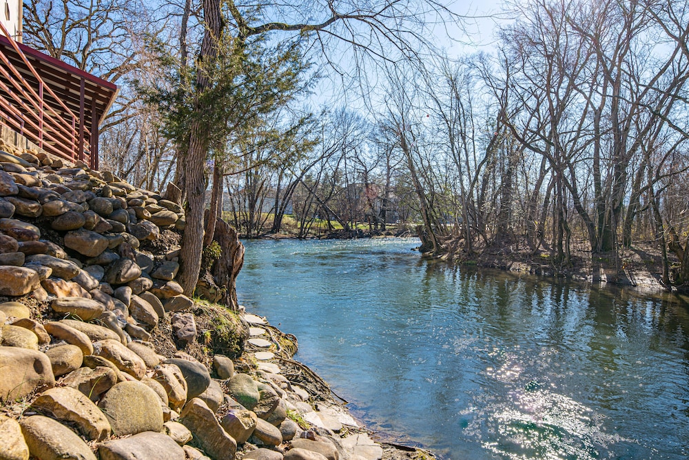 River Bend Inn 43/50