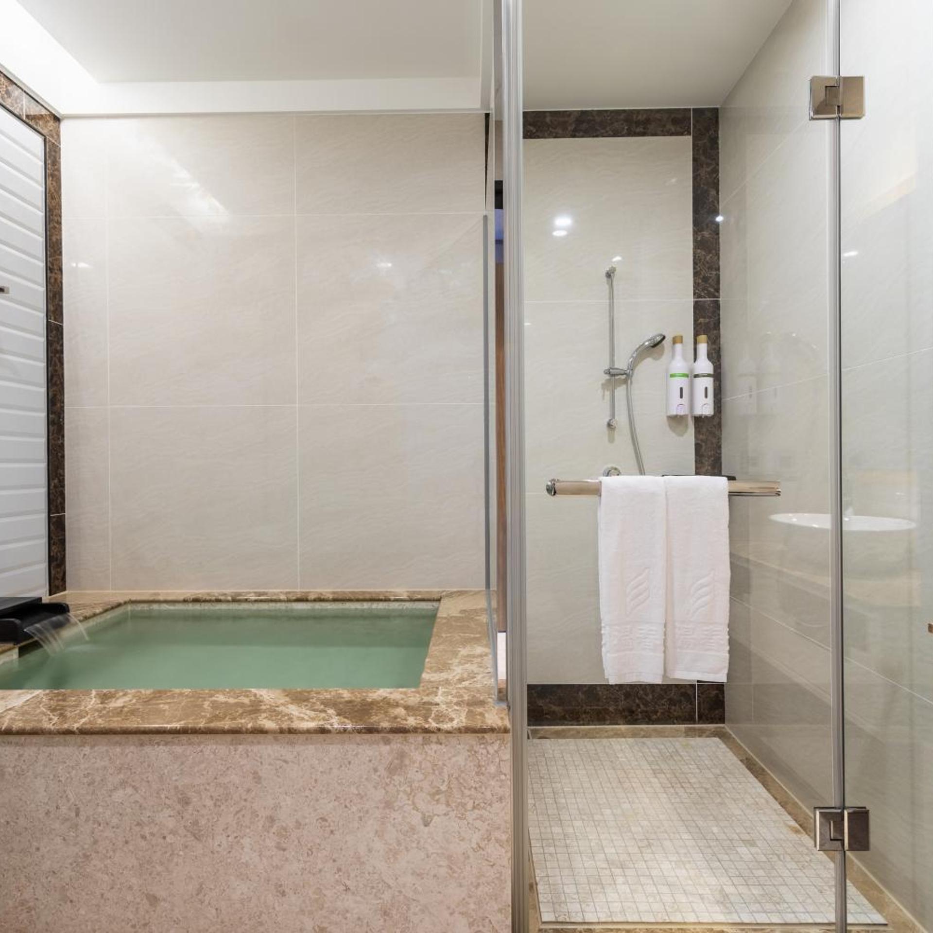 Chungtang Spring Flagship Hotel 21/38