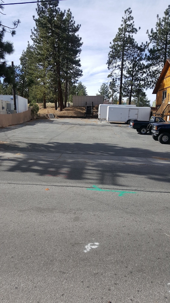 Robinhood Resort 62/69