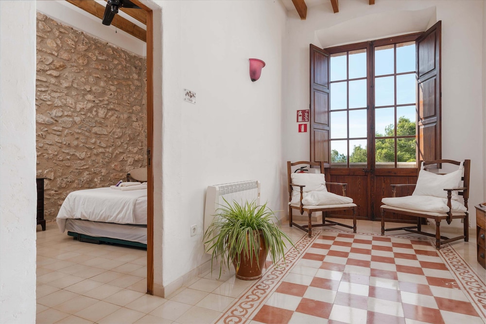 Petit Hotel Hostetgeria La Victoria 25/46