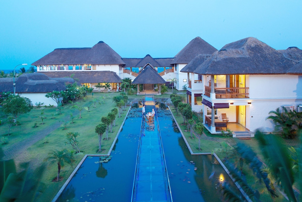 Le Pondy Resort 5/50