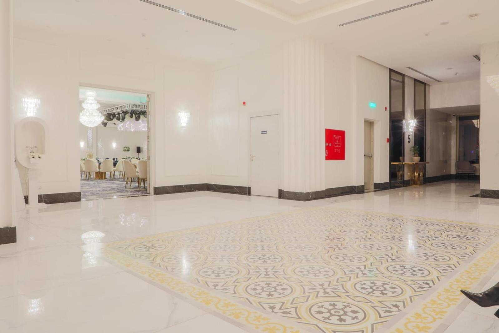 Golden Tulip Amman 10/83