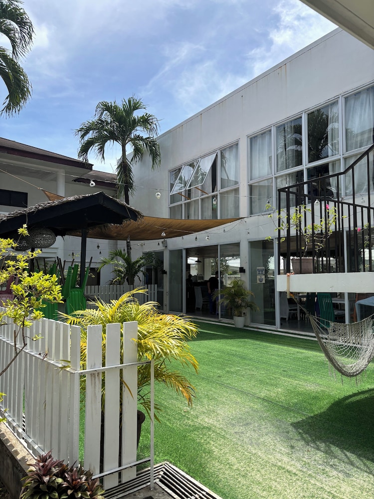 Seabird International Resort photo3