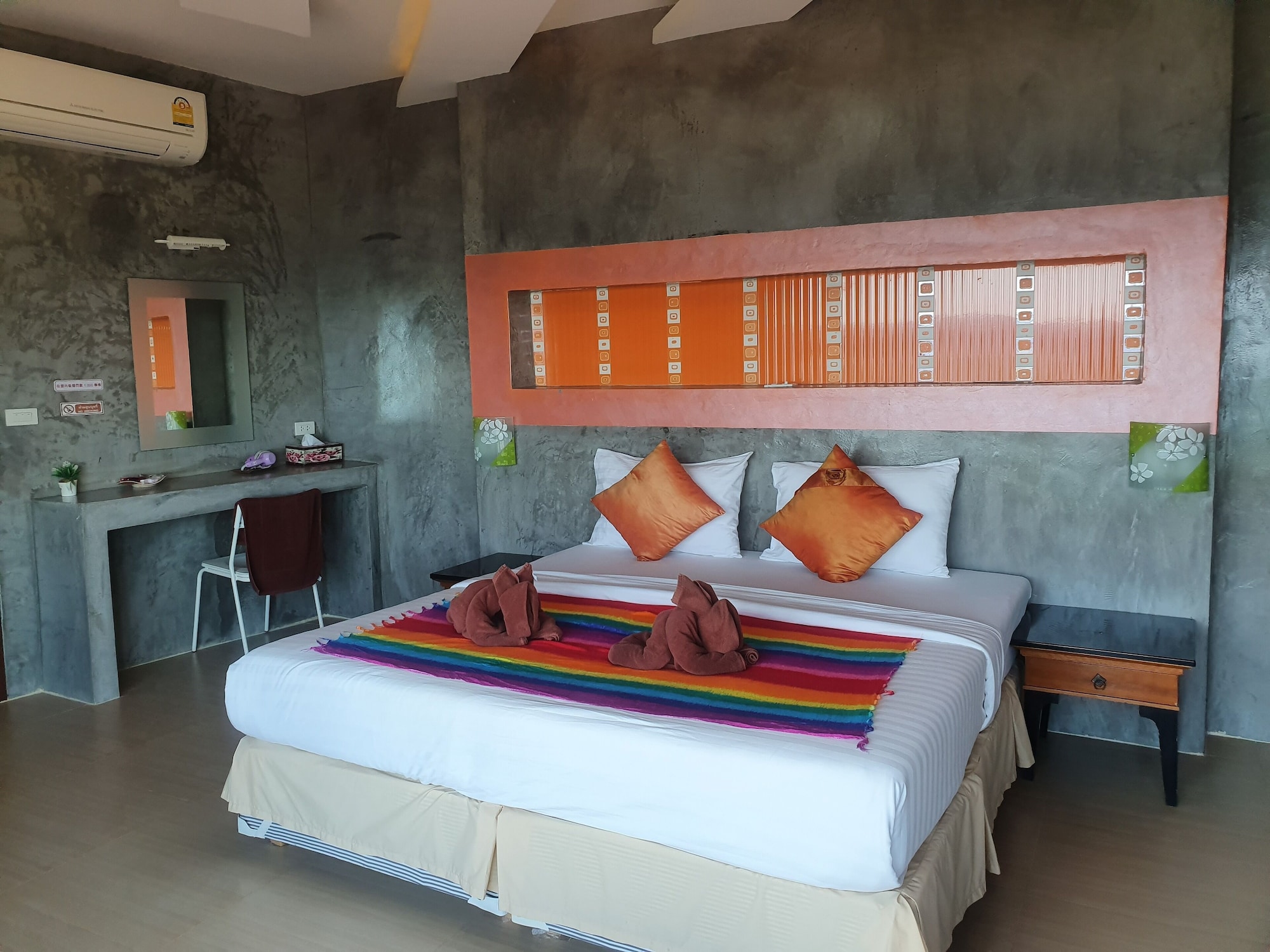 DELUXE, DOUBLE BED, SEA VIEW