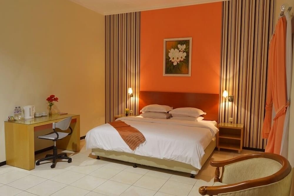 HOTEL KINGS KUDUS 5/28