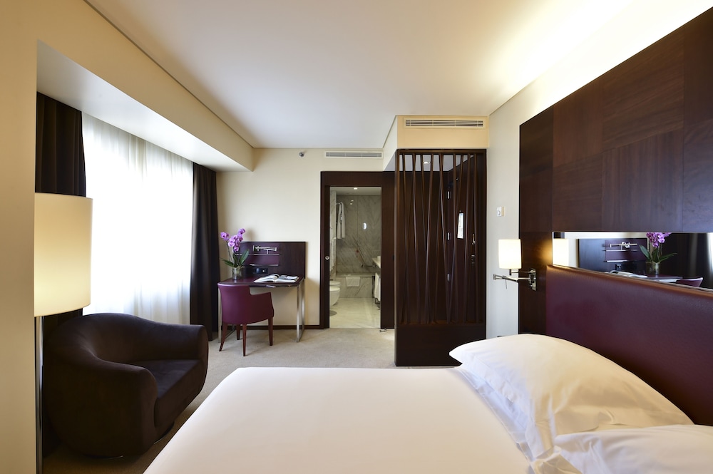 Executive High Floor Suite