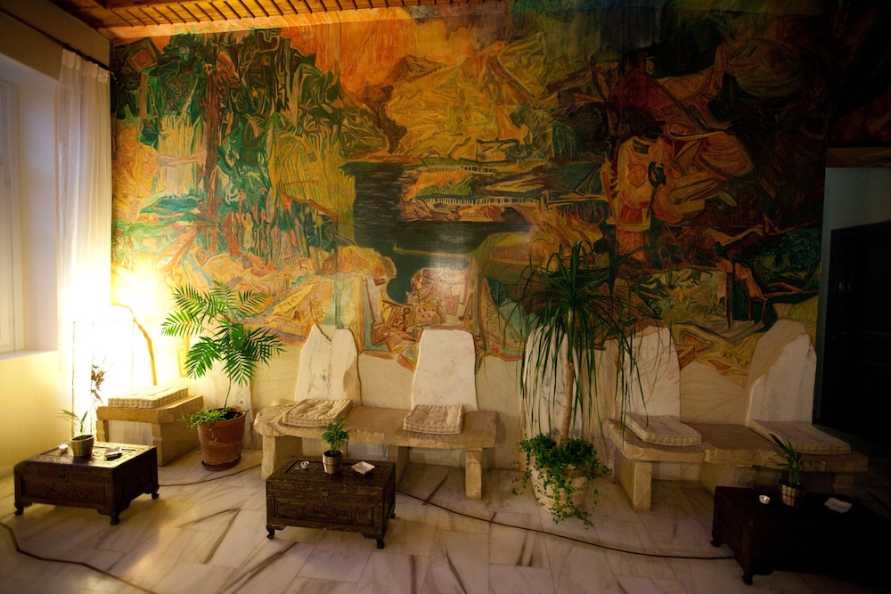 Pandora Suites 45/58