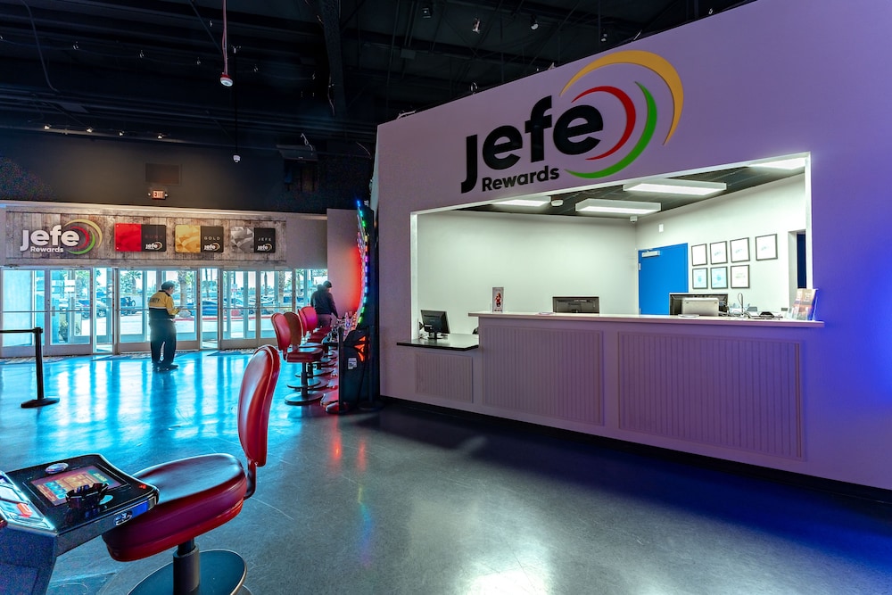 Hotel Jefe at Ojos Locos 11/67