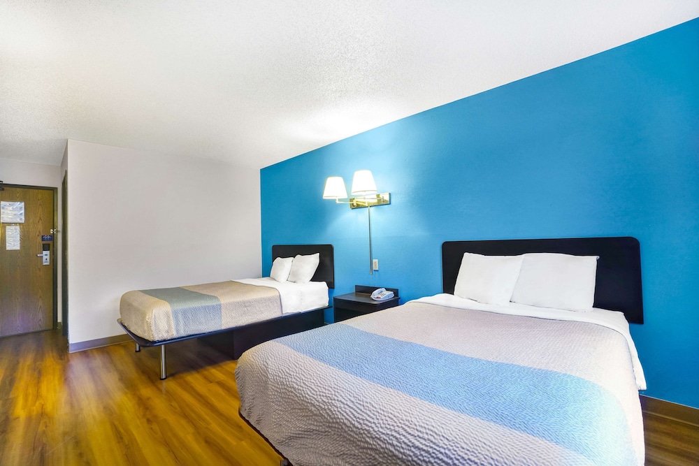 Motel6 Montoursville, PA - Williamsport 27/36