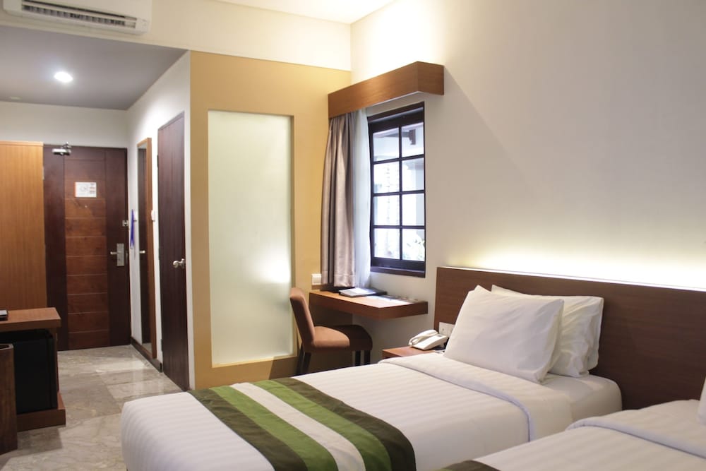 Grand Whiz Hotel Nusa Dua 32/75
