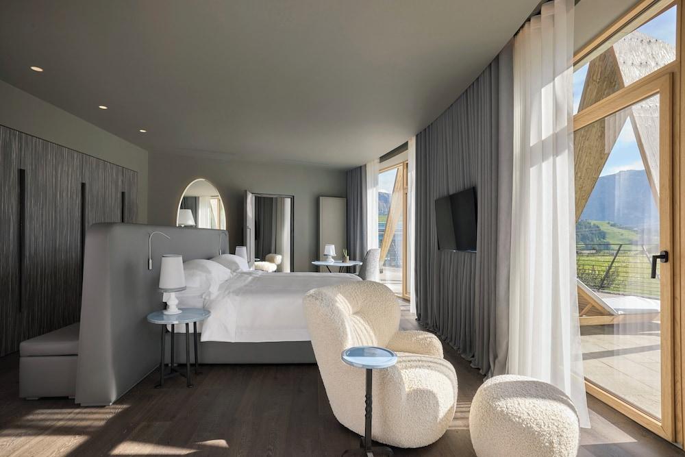 Deluxe, Chalet, Suite