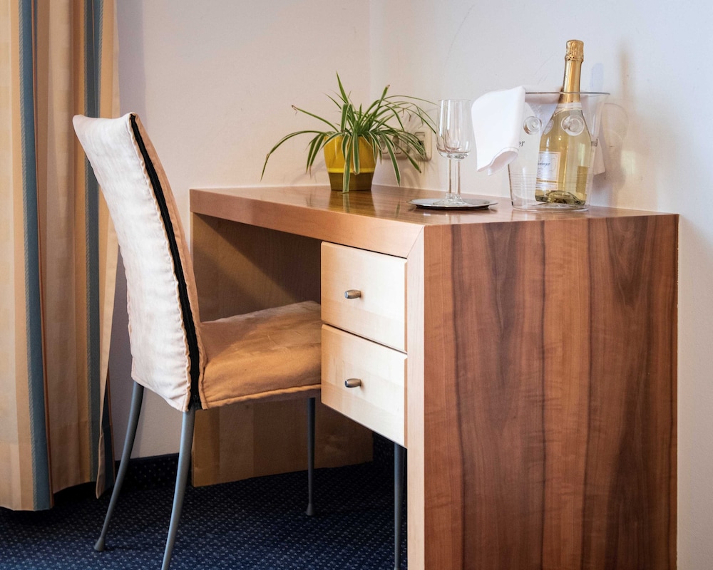 Parkhotel Zur Klause 13/57