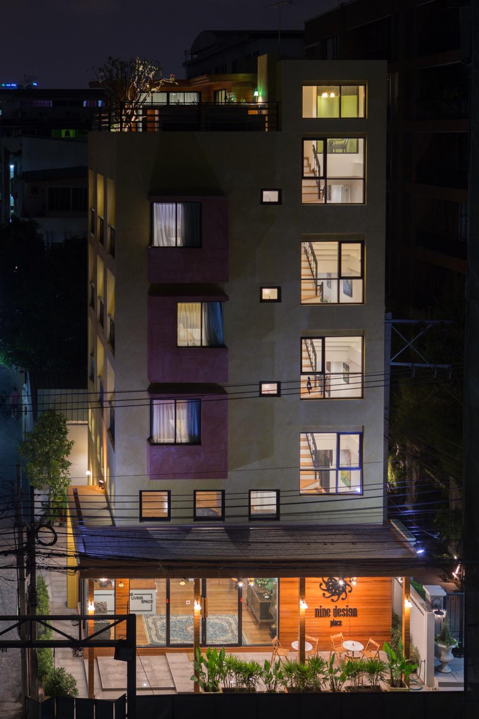 Nine Design Place 1/100
