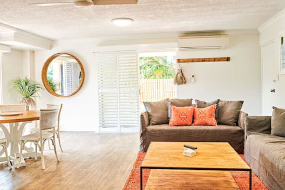 Lord Byron Resort 47/60