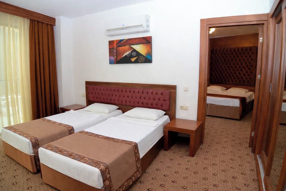 Eldar Resort Hotel 28/77