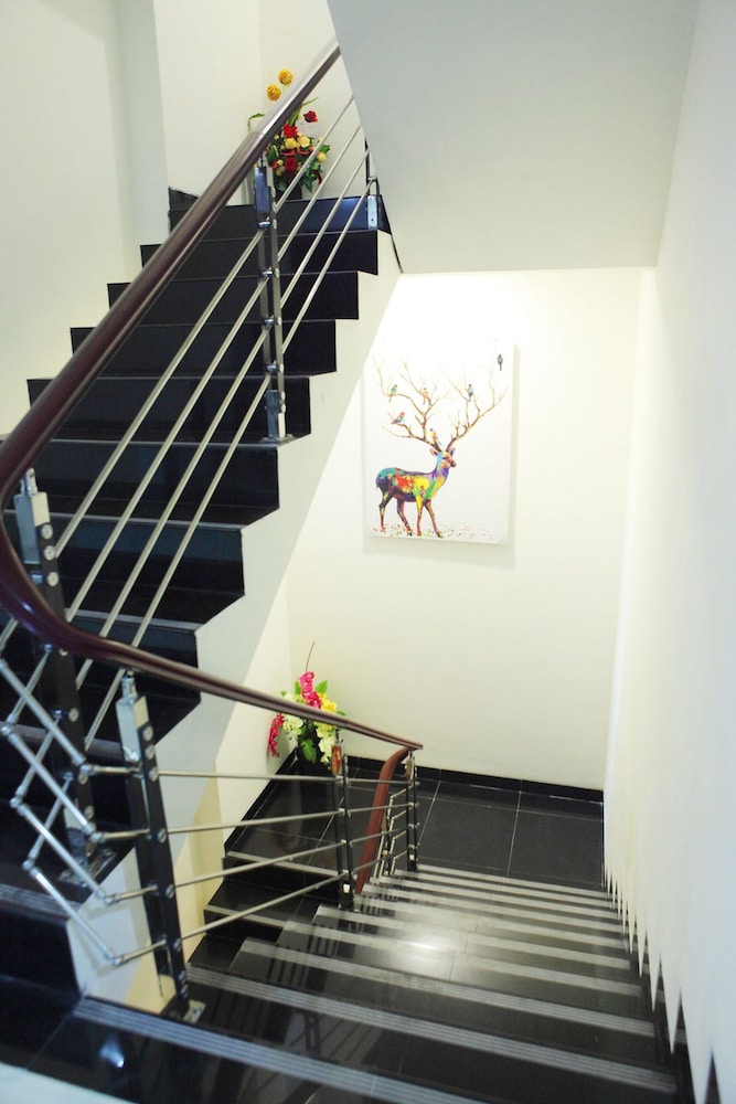 Life Hotel Soekarno Hatta Makassar 9/19