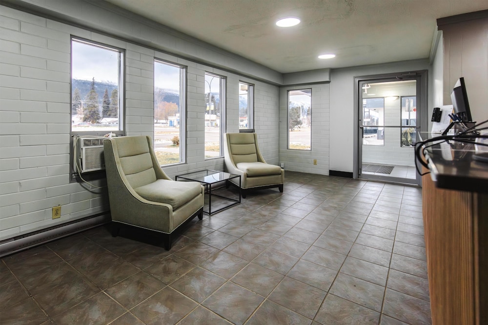 SureStay by Best Western Smithers 42/57