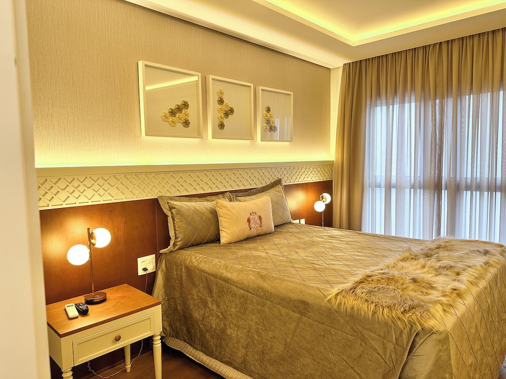 HOTEL RF VISION restaurante giratorio 13/50