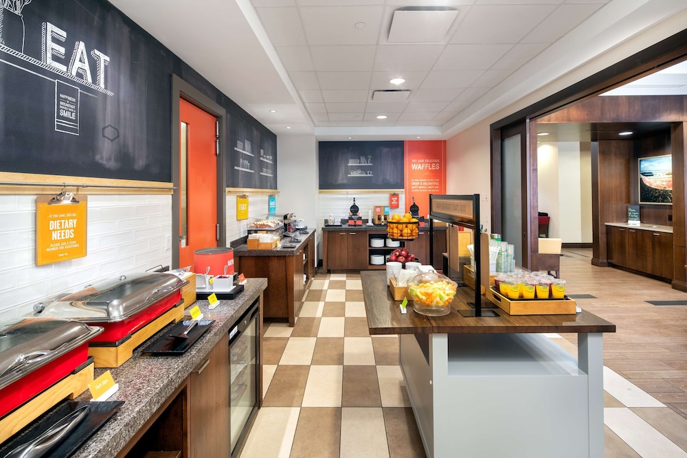HAMPTON INN BY HILTON HALIFAX DOWNTOWN 43/54