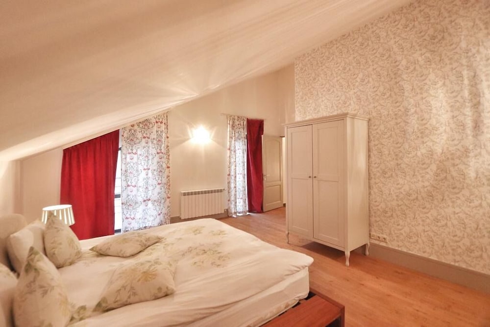 Teghenis Holiday Home 24/57