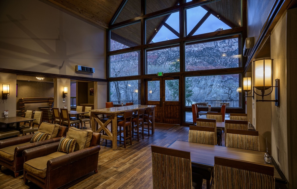 Hyatt Place Springdale/Zion National Park 45/63