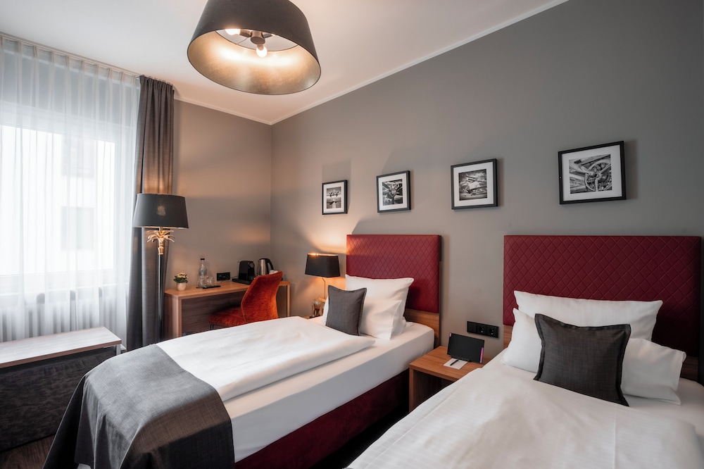STANDARD, TWIN BEDS