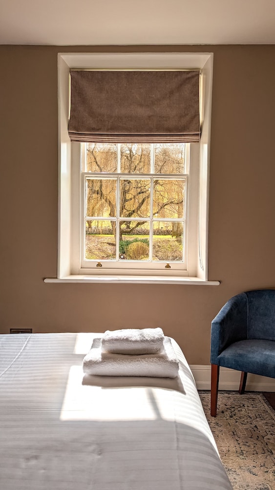 Alison House Hotel 20/50