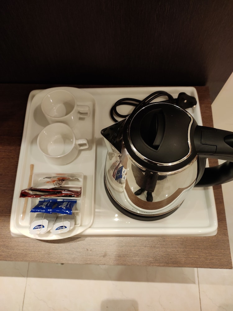 Hotel Maple Delite 13/18