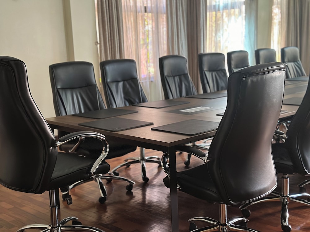 Gemsuites Luxury Serviced Apartments 47/50
