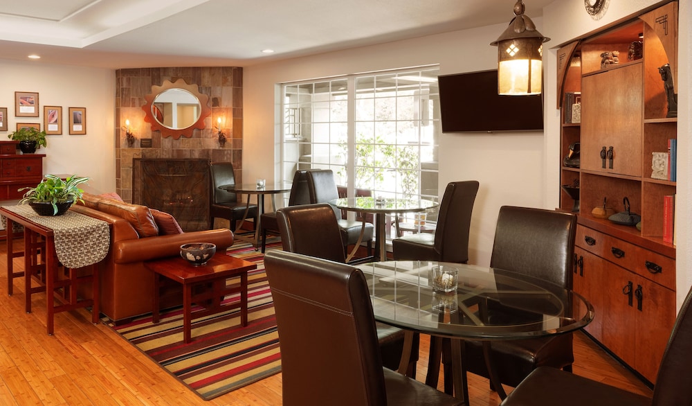 Larkspur Landing Sunnyvale - An All-Suite Hotel 28/48