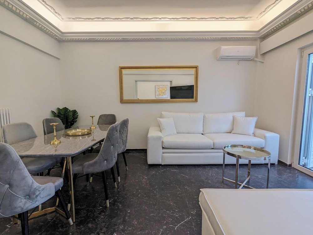 Acropolis View Dream Apartments 24/50