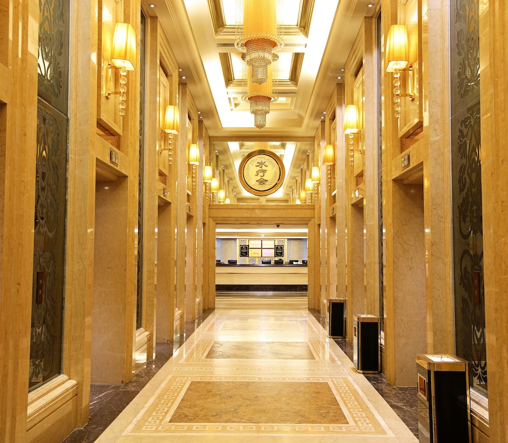 ROYAL MEDITERRANEAN HOTEL 7/47