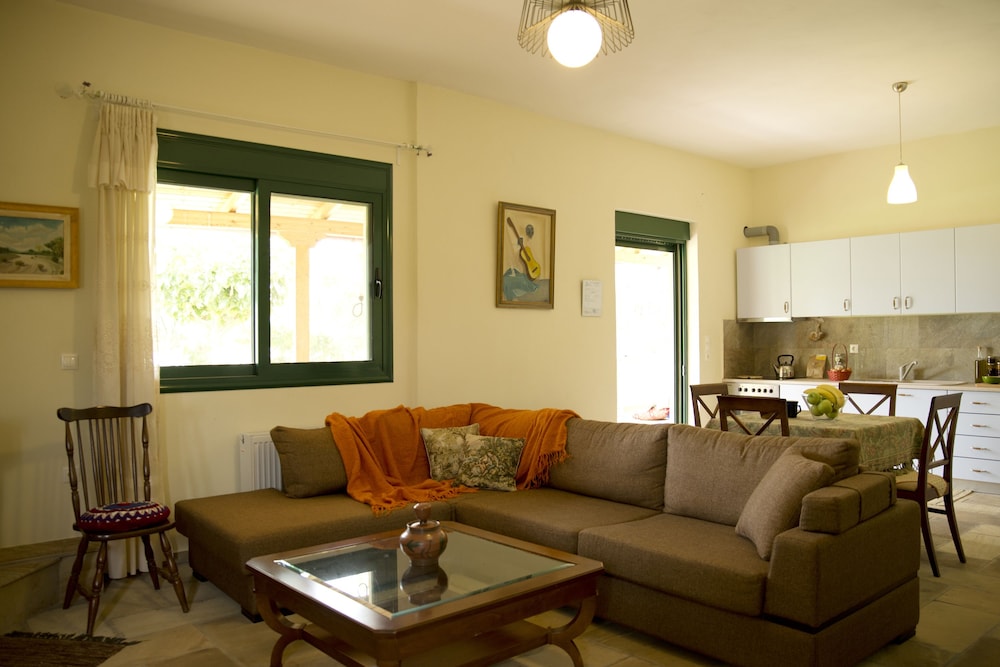 Agrotospita Country Houses 24/50