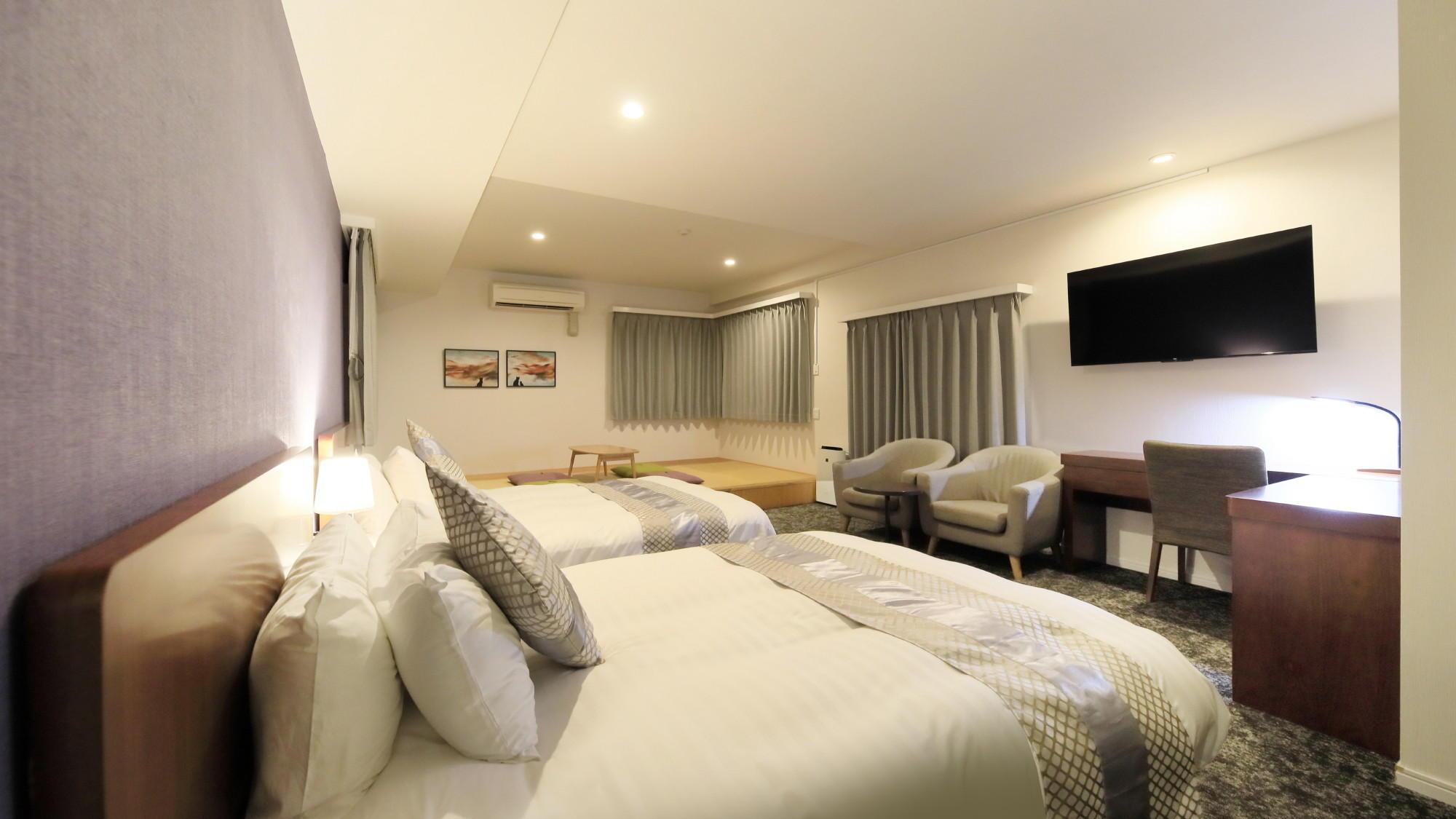 West, Suite, Balcony