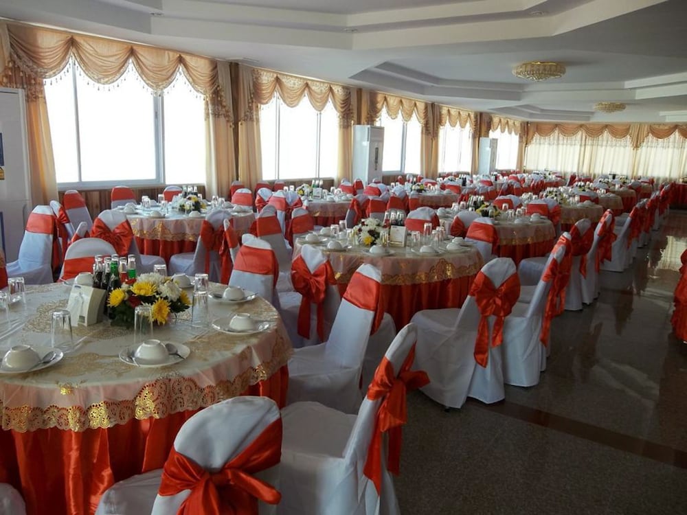 La Ong Dao Hotel 1 11/18