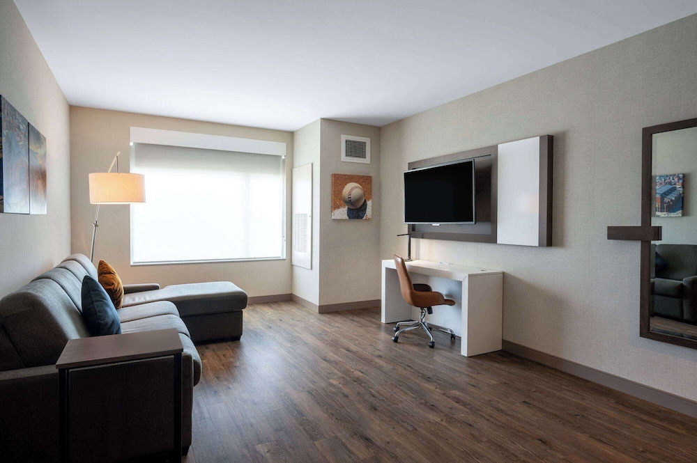 Wyndham Westfield 22/42