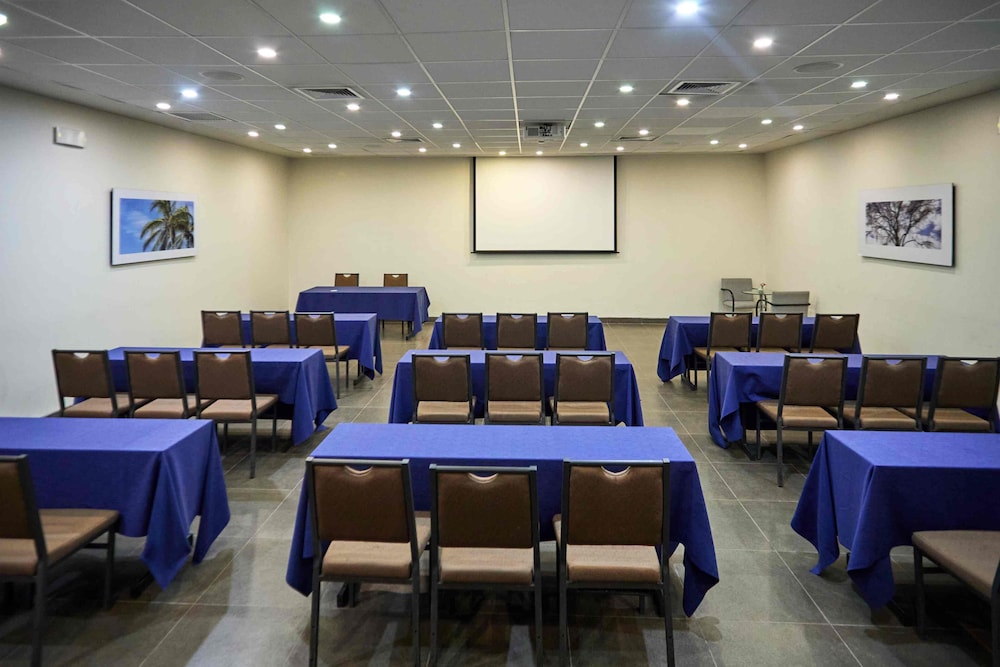 CASA ANDINA PREMIUM PIURA 66/76