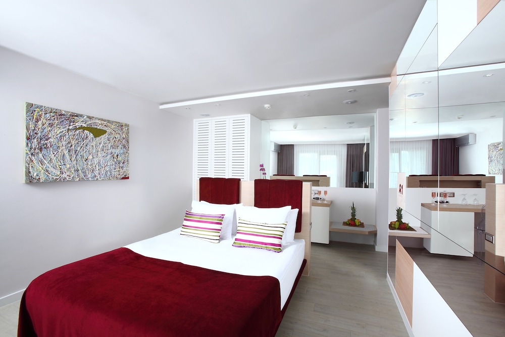 No:81 Hotel 5/50